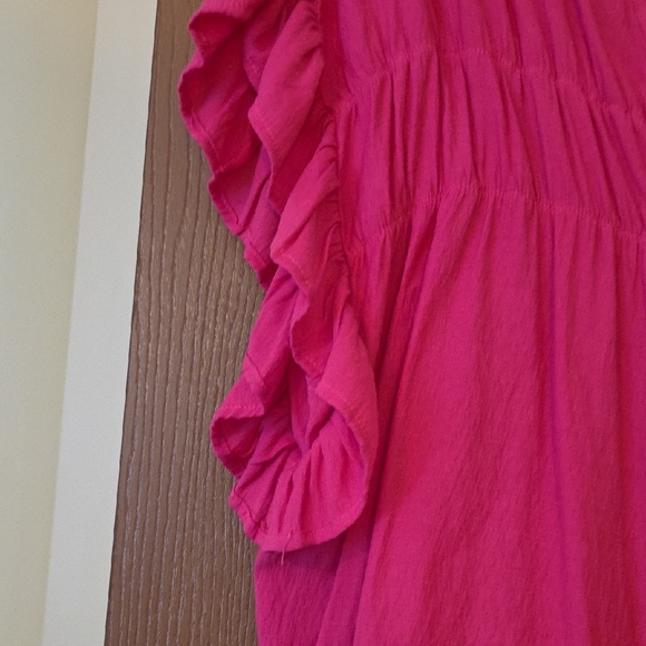 Cozy Casual NWOT Fuchsia Ruffle Sleeve Button Down Blouse...size 1x - Picture 4 of 7